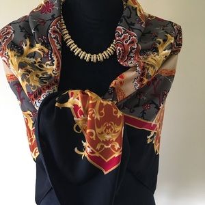 Collectioneighteen Woman’s Scarf🐞🐞🐞🐞🐞🐞🐞🐞🐞